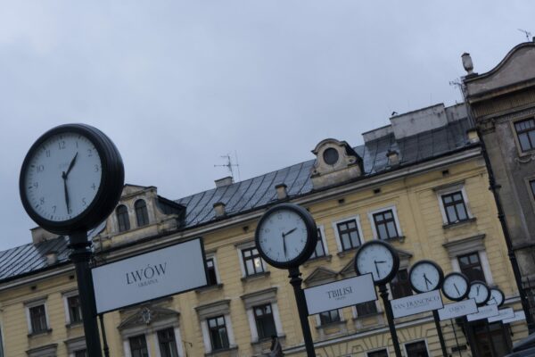 Krakow, Zegary Swiata Clocks
