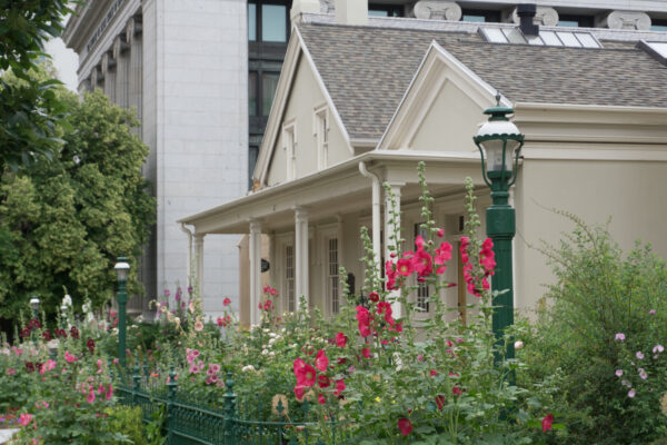 Salt Lake City, House And Flowers